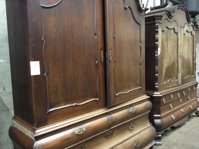 Antiek hollands eiken kast - afbeelding 2 van  5