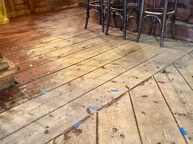 Antiek houten cafévloer 50m2 - afbeelding 1 van  5