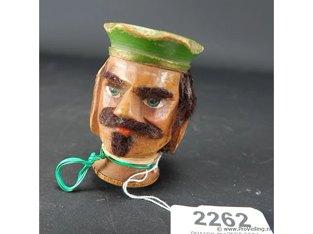 Antiek houten hoofd voor een handpop - afbeelding 1 van  5