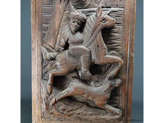 Antiek houtsnijwerk op plaat - afbeelding 2 van  5