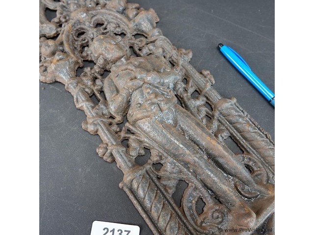 Antiek ijzeren wandornament - afbeelding 3 van  5