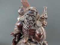 Antiek in rozenhout gesneden oosterse figuur - afbeelding 2 van  5