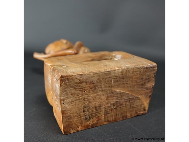 Antiek in teakhout gesneden indisch beeld - afbeelding 5 van  5