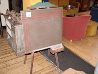 Antiek krijtbord met afmeting 69 x 65 cm. - afbeelding 1 van  2