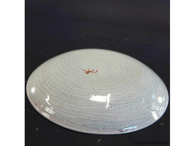 Antiek polychrome delfts aardewerk bord uit de 18e eeuw (vermoedelijk afkomstig van plateelbakkerij de paauw) - afbeelding 4 van  5