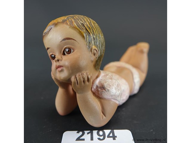 Antiek porseleinen babybeeldje - afbeelding 1 van  5