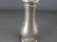 Antiek tinnen strooier - afbeelding 1 van  5