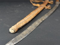 Antiek zwaard met lederen heft en lederen schede - afbeelding 4 van  5