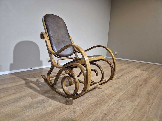 Antieke - klassieke - schommelstoel - afbeelding 4 van  11