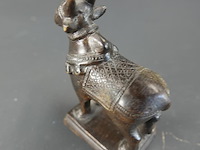 Antieke (18 of 19de eeuw) bronzen nandi (rijdier van shiva) - afbeelding 3 van  5