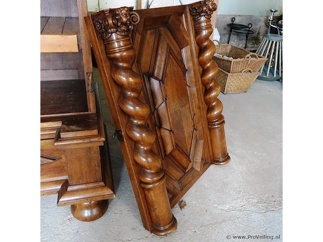 Antieke (1820-1880) massief eiken met fraai snijwerk duitse grunderkaste - afbeelding 2 van  18