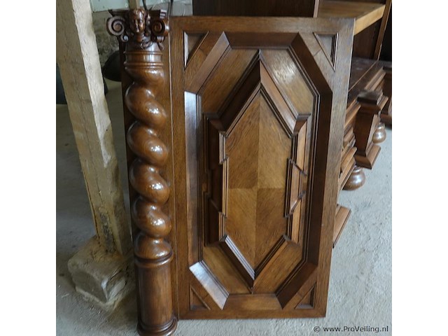 Antieke (1820-1880) massief eiken met fraai snijwerk duitse grunderkaste - afbeelding 16 van  18