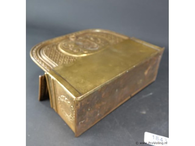 Antieke 19de eeuwse nederlandse koperen kaarsendoos, ook wel bekend als een centenbakkie - afbeelding 5 van  5