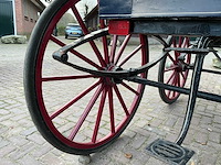 Antieke autowagen - afbeelding 4 van  21