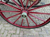 Antieke autowagen - afbeelding 6 van  21