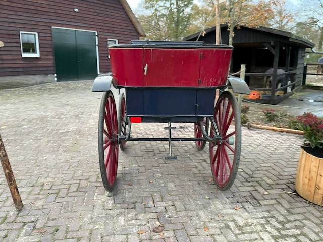 Antieke autowagen - afbeelding 16 van  21