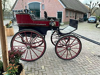 Antieke autowagen - afbeelding 18 van  21