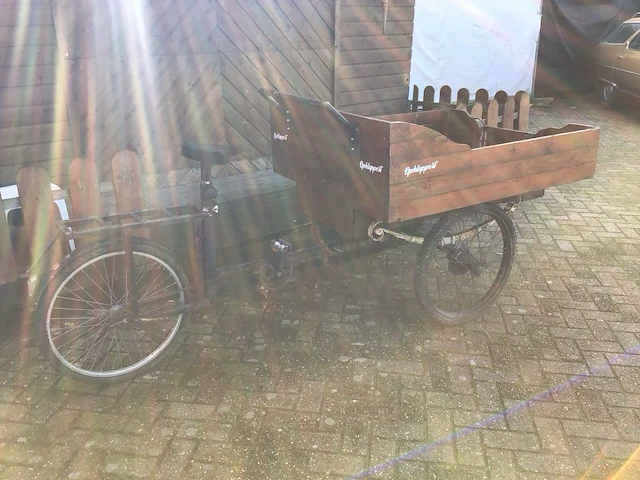 Antieke bakfiets - afbeelding 2 van  8