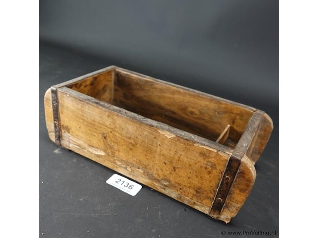 Antieke baksteenmal - afbeelding 1 van  5