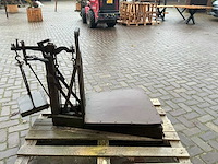 Antieke bascule vloerweegschaal - afbeelding 9 van  11