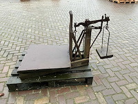 Antieke bascule vloerweegschaal - afbeelding 4 van  9
