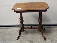 Antieke bijzettafel. afmeting blad 75 x 44 cm. hoogte 75 cm - afbeelding 1 van  3