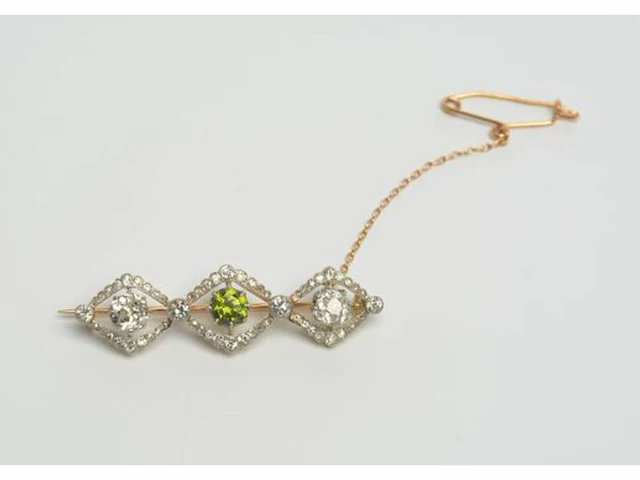 Antieke broche met old cut diamanten en zeldzame demantoid - afbeelding 4 van  7