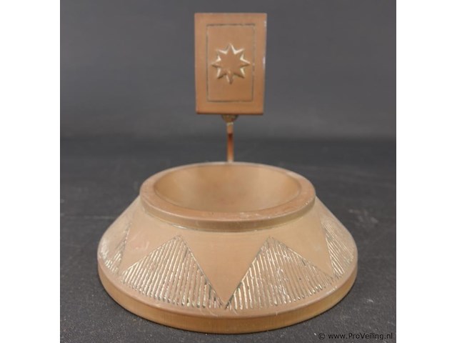 Antieke brons/koper luciferhouder met een geïntegreerde asbak - afbeelding 2 van  5