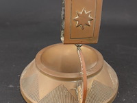 Antieke brons/koper luciferhouder met een geïntegreerde asbak - afbeelding 4 van  5