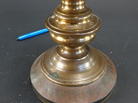 Antieke bronzen of koperen penkandelaar (ook wel prikkandelaar of altaarkandelaar genoemd) - afbeelding 4 van  5