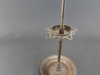 Antieke bronzen of messing olielamp met een verstelbare pit/schaal - afbeelding 4 van  5