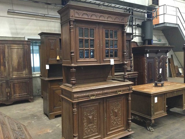 Antieke buffetkast - afbeelding 1 van  4