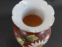 Antieke (ca. 1880) handbeschilderde opaline vaas - afbeelding 3 van  5
