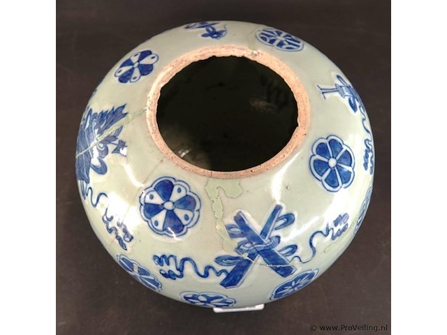 Antieke chinese porseleinen gemberpot, mogelijk uit de ming- of qing-dynastie - afbeelding 2 van  5
