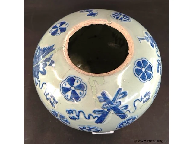 Antieke chinese porseleinen gemberpot, mogelijk uit de ming- of qing-dynastie - afbeelding 2 van  5