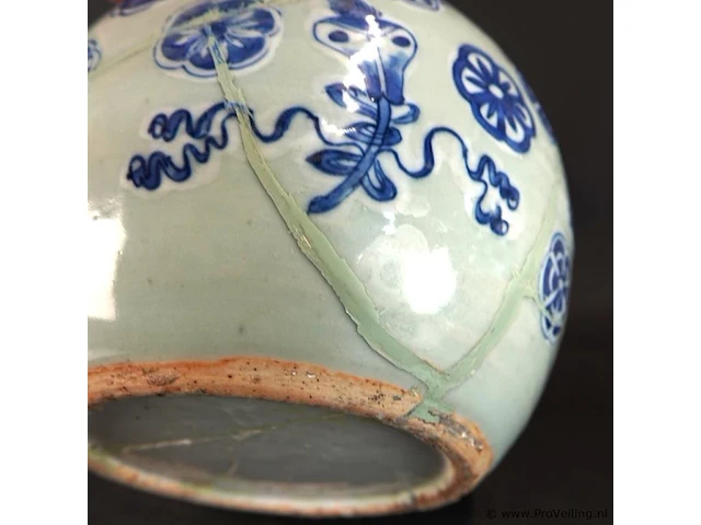 Antieke chinese porseleinen gemberpot, mogelijk uit de ming- of qing-dynastie - afbeelding 3 van  5