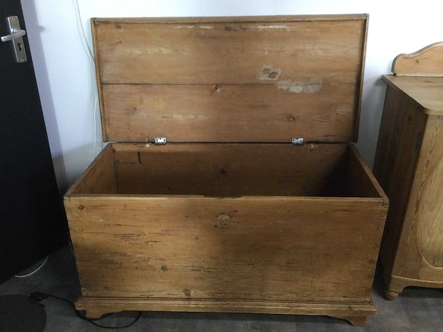 Antieke dekenkist - afbeelding 2 van  4