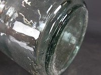 Antieke dikglazen pot met kurk - afbeelding 5 van  5