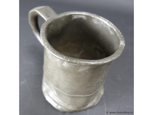 Antieke doorleefde tinnen kroes - afbeelding 3 van  5