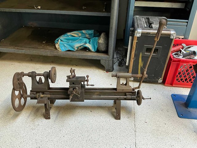 Antieke draaibank - afbeelding 1 van  3