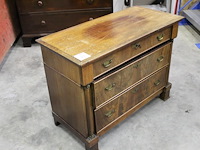 Antieke drieladenkast. afmeting 101,5 x 48 cm. hoogte 76,5 cm. - afbeelding 2 van  4