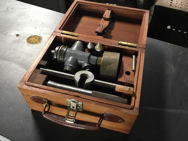 Antieke drukmeter - afbeelding 1 van  4