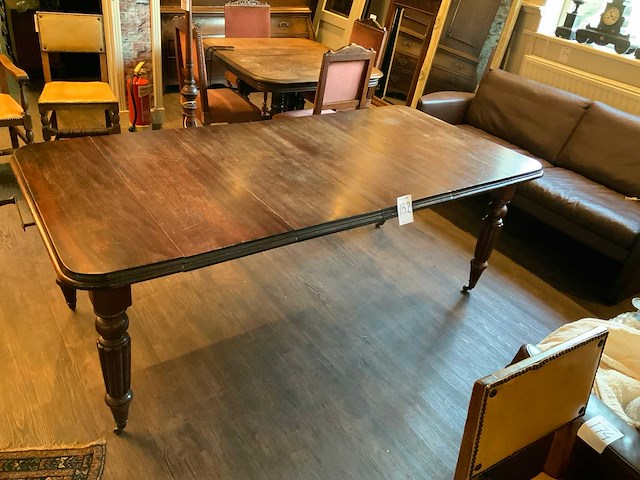 Antieke eetkamer tafel - afbeelding 1 van  2