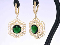 Antieke gouden oorbellen met groene edelstenen - afbeelding 4 van  10