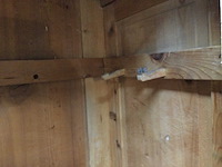 Antieke grenen kledingkast - afbeelding 5 van  7