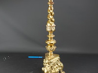 Antieke grote zware koper/bronzen kerkkandelaar - afbeelding 1 van  5