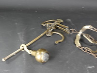 Antieke handbalans/bascule - afbeelding 2 van  5