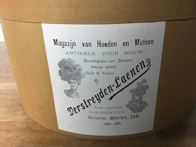 Antieke hoedendoos van de firma verstreyden-laeneng - afbeelding 2 van  4