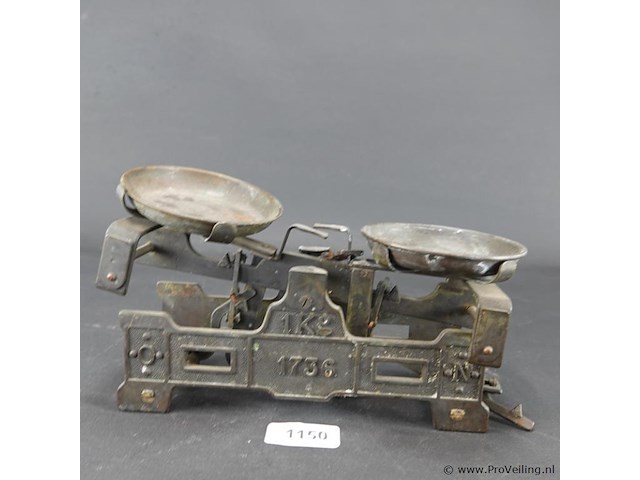 Antieke ijzeren balans - afbeelding 2 van  5