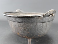 Antieke ijzeren ketel - afbeelding 4 van  5